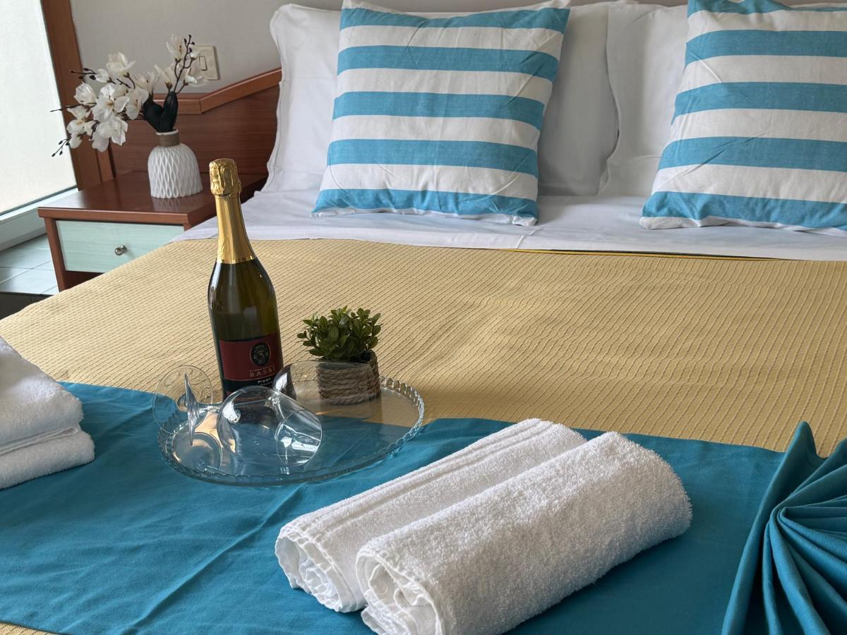 Hotel Villa Caterina Rimini Buitenkant foto