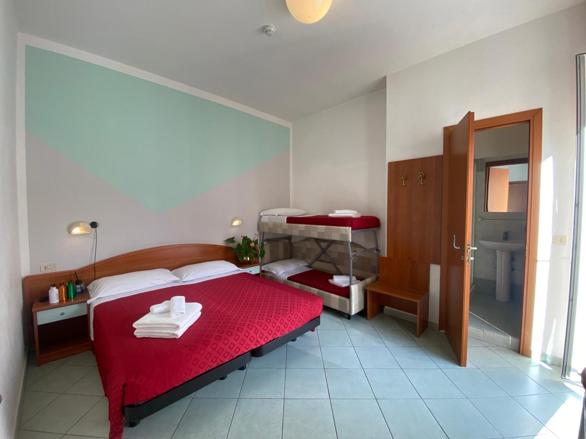 Hotel Villa Caterina Rimini Buitenkant foto