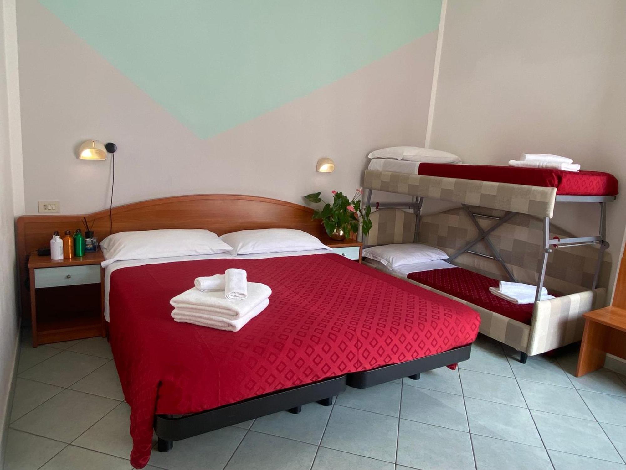 Hotel Villa Caterina Rimini Buitenkant foto