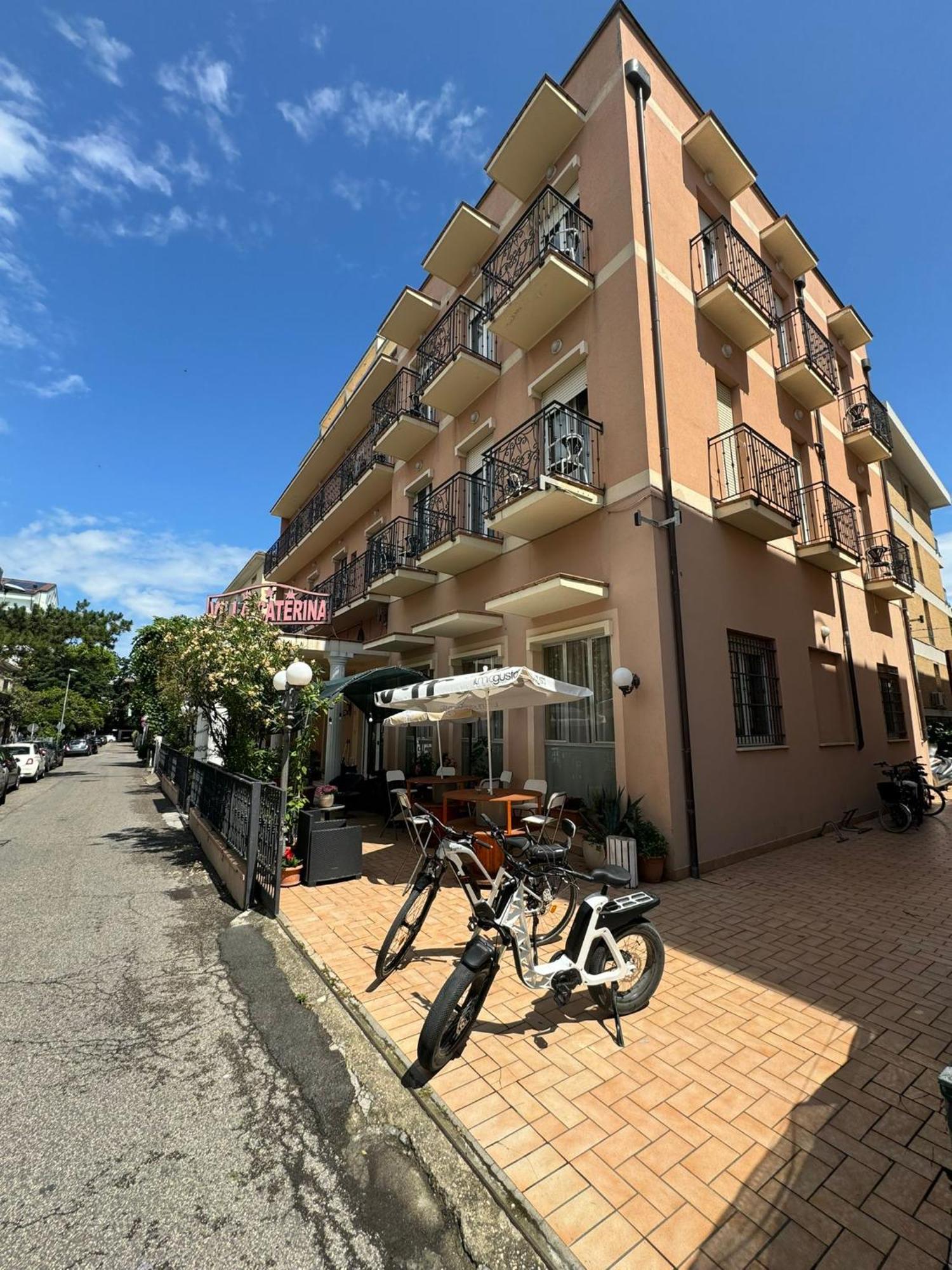 Hotel Villa Caterina Rimini Buitenkant foto