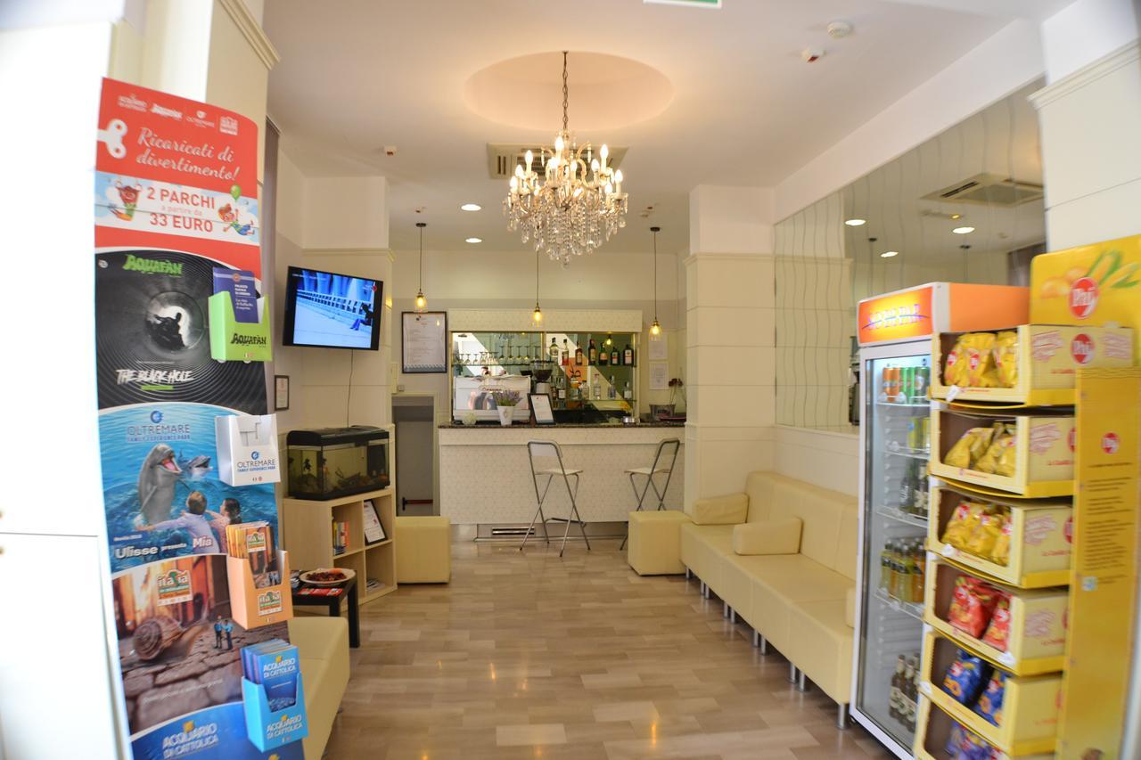 Hotel Villa Caterina Rimini Buitenkant foto